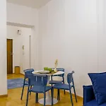 Elegantis Barberini Modern - Comfort In Charming District Lägenhet *