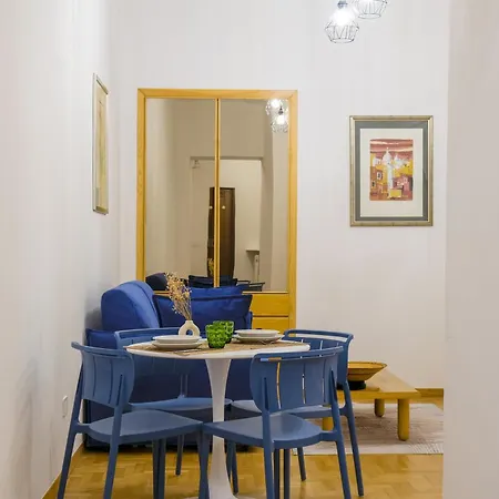 Elegantis Barberini Modern - Comfort In Charming District Rome